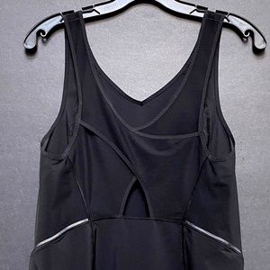 Lululemon mesh open back black tank top Sz 4